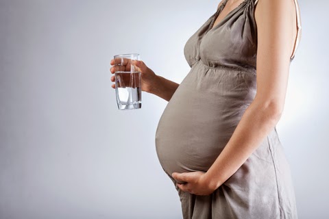The Many Benefits of Drinking Ionized Water During Pregnancy